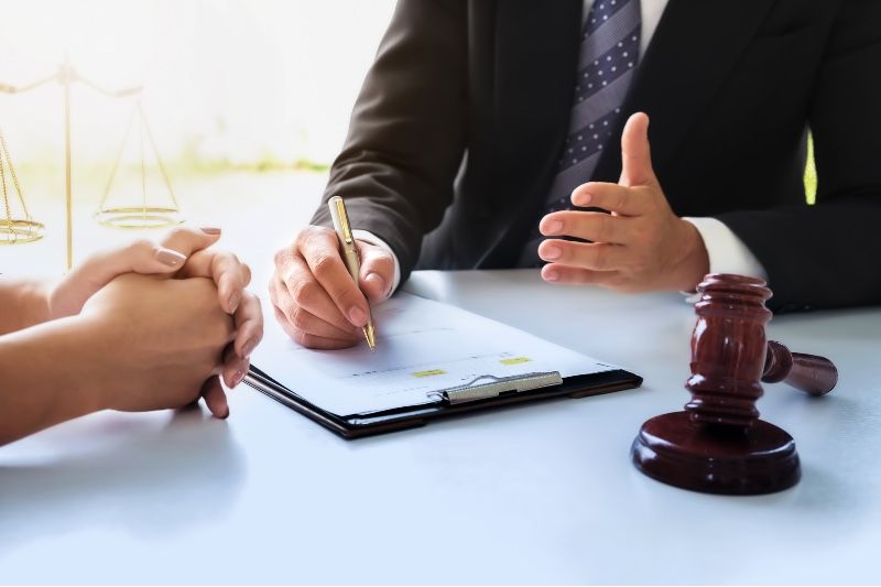 What Is a Family Lawyer and What Do They Do?